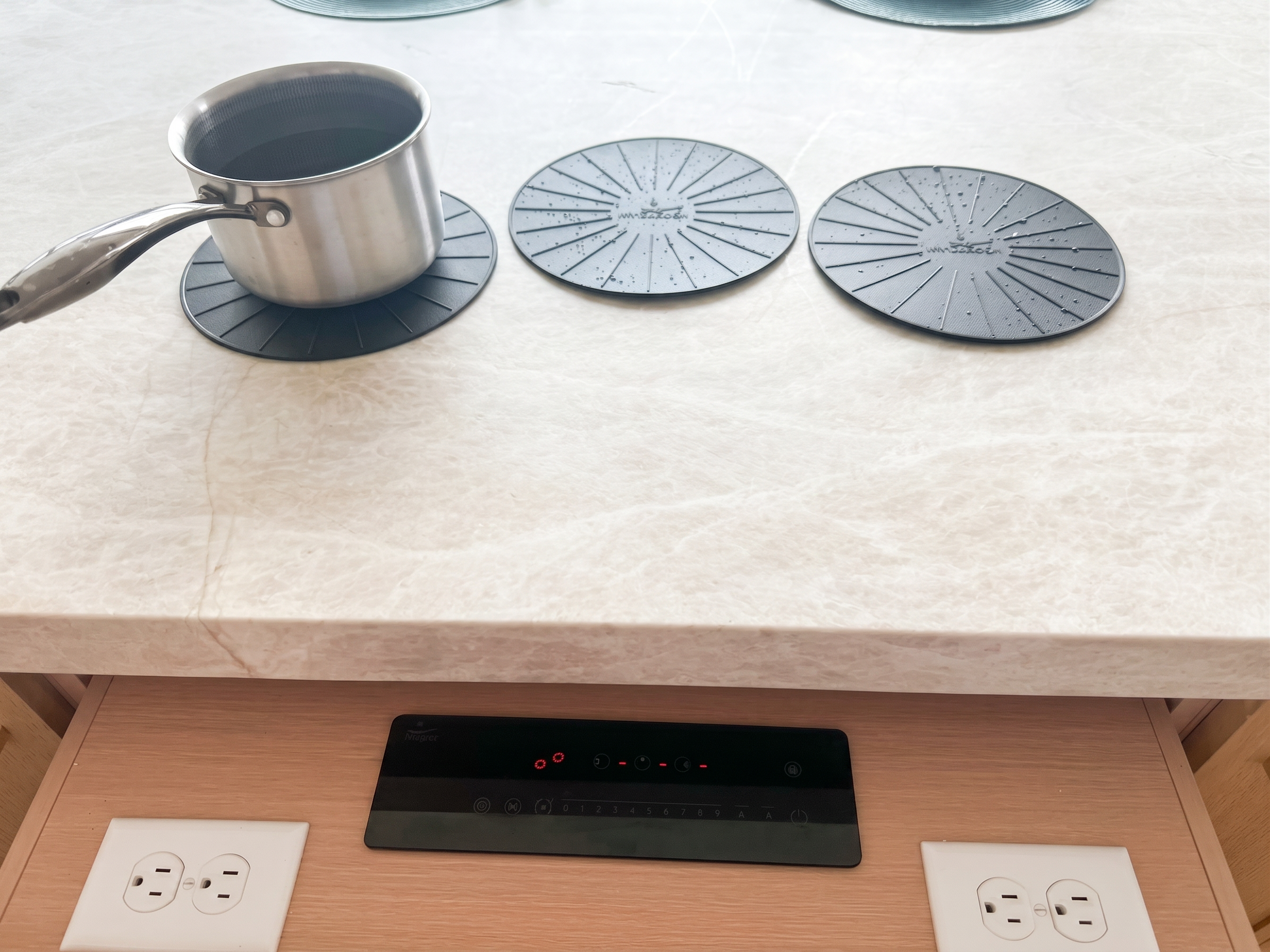 Oven power button and home screen
